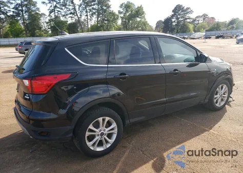2019 Ford Escape Se z USA, uszkodzony, nr VIN 1FMCU0GD7KUB06768